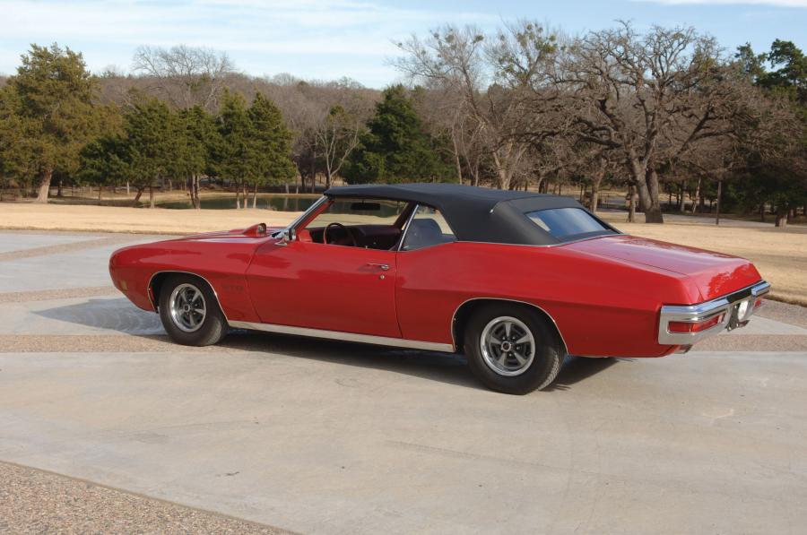  Pontiac GTO Convertible 1970 года  (фото 21 из 38)